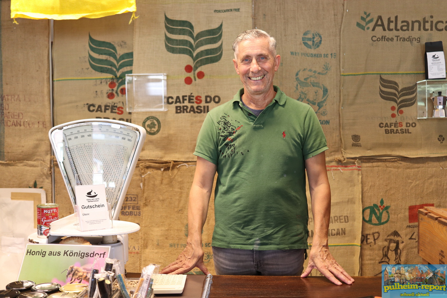 Domenico Squillace betreibt eine Kaffeerösterei und ein kleines Cafè in Brauweiler