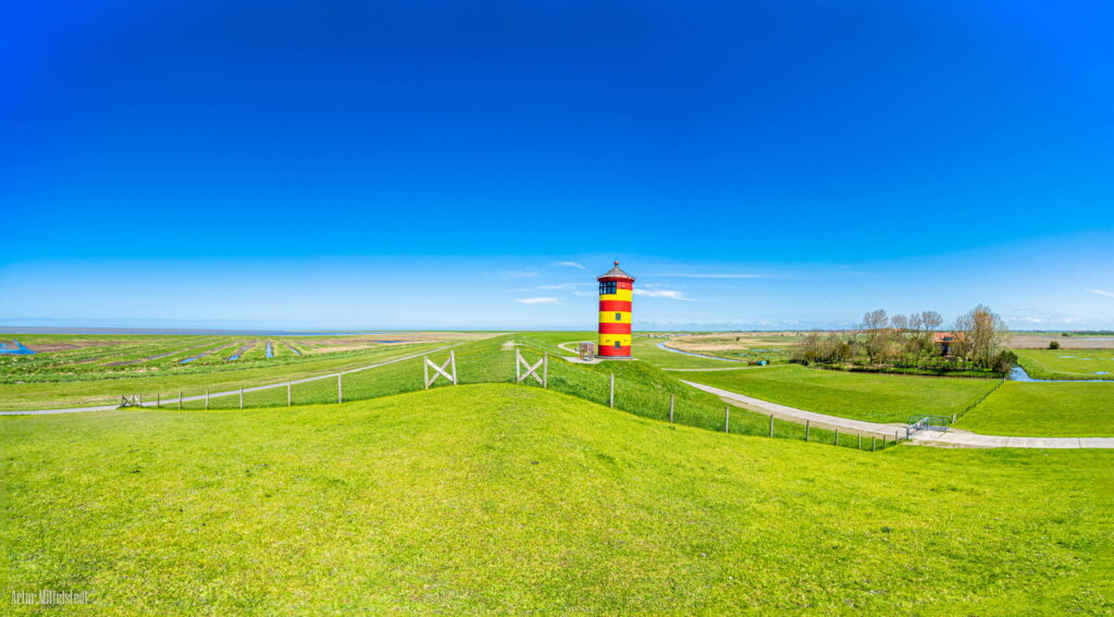 Leuchtturm in den Fokus gerückt (Foto: Artur Mittelstedt)