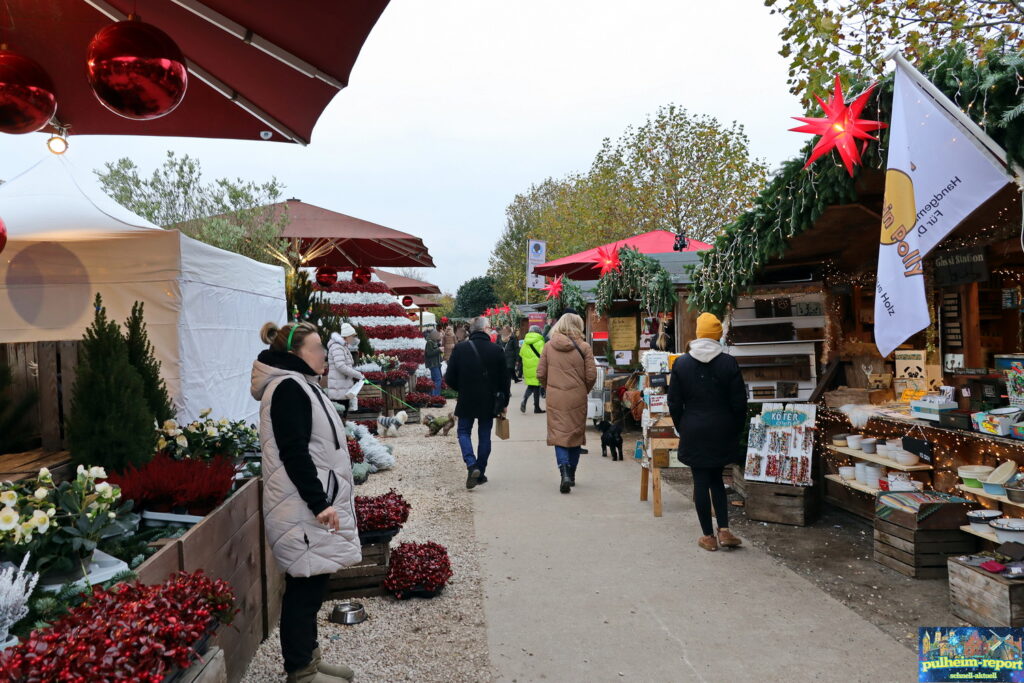 Auch in diesem Jahr war er sehr gut besucht: Der Hundeweihnachtsmarkt auf dem Gertrudenhof in Hürth.