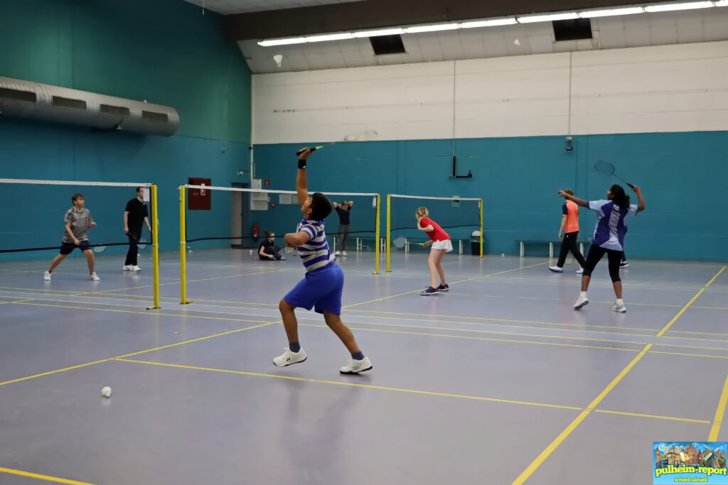 Jede Menge los beim Badminton-Training im SPORTlife