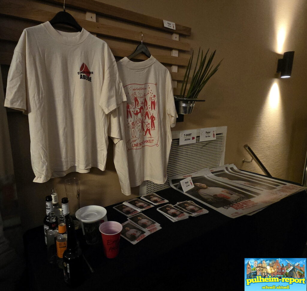 Neben dem T-Shirt konnte man auch Autogrammkarten und Poster mitnehmen sowie unterschreiben lassen.