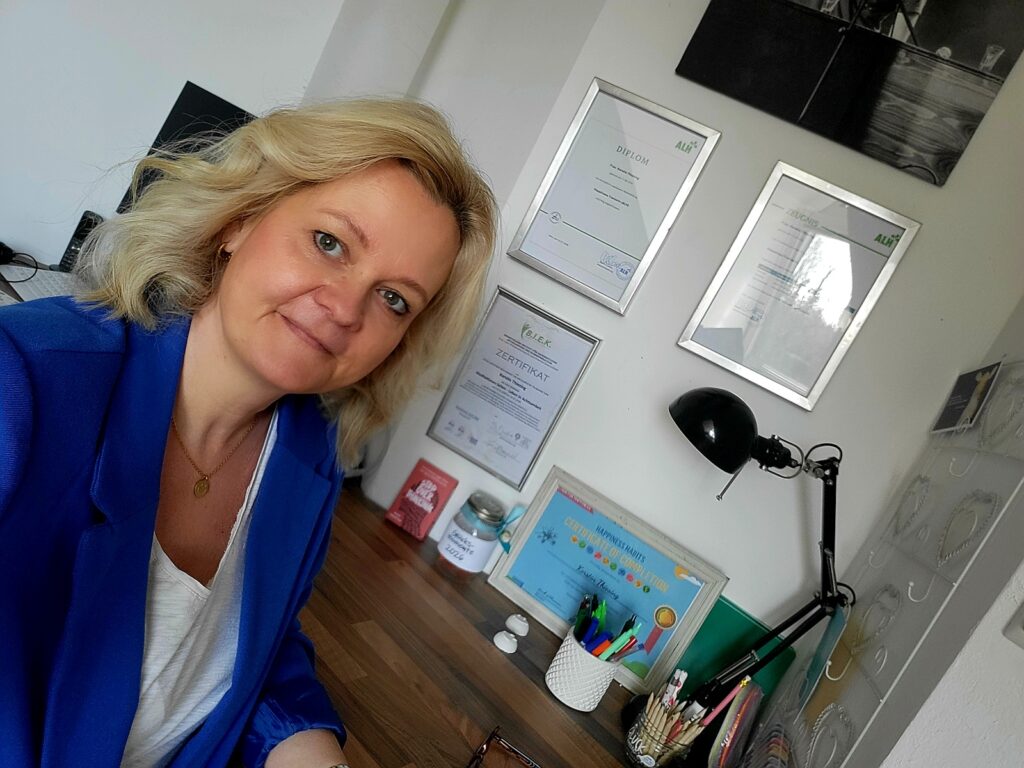 Kerstin Thiesing zeigt mit ihrem Coaching-Angebot "feelglücklicher", wie man zurück zu sich selbst findet. (Fotoveröffentlichung mit freundlicher Genehmigung)