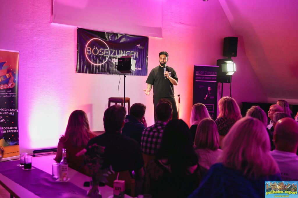 Djavid führte durch die Veranstaltung